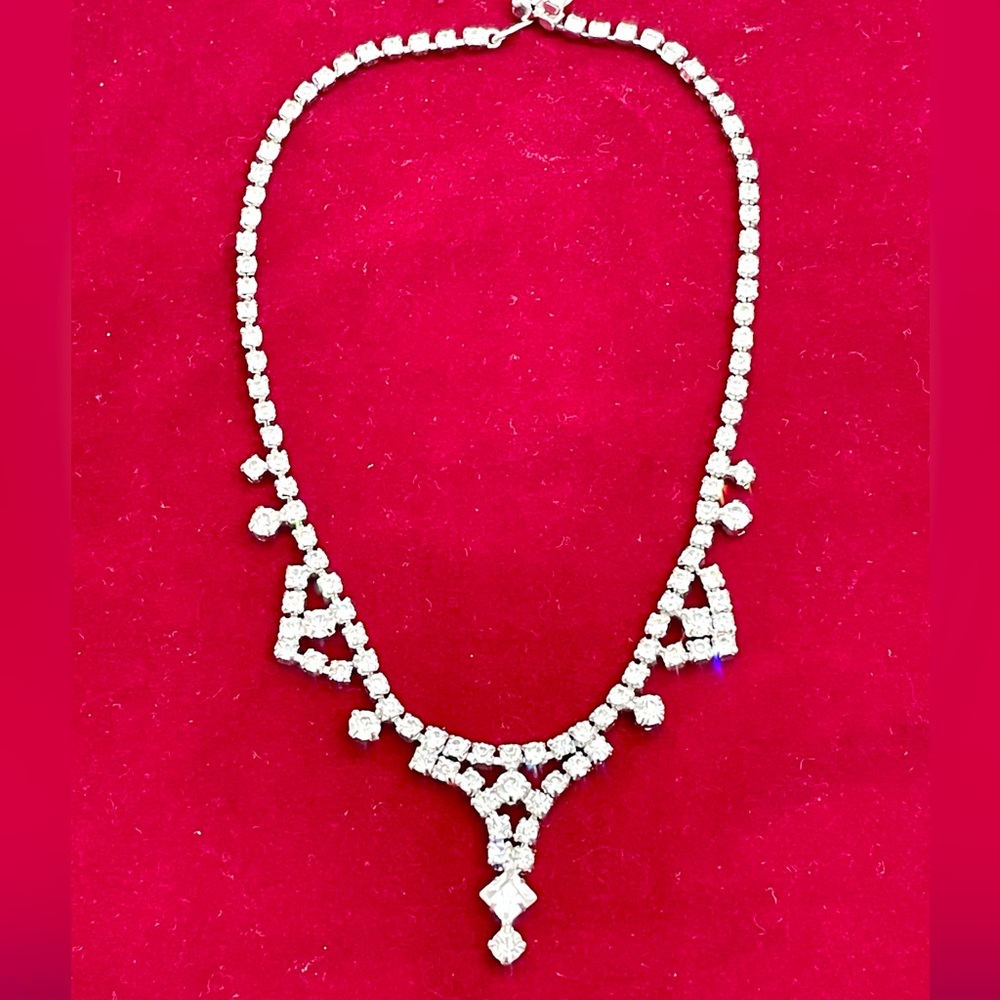 Vintage Rhinestone Necklace